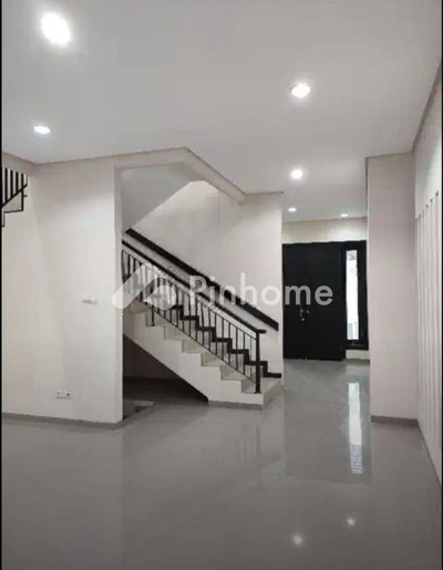 dijual rumah 1 lantai 5kt 198m2 di gubeng - 5