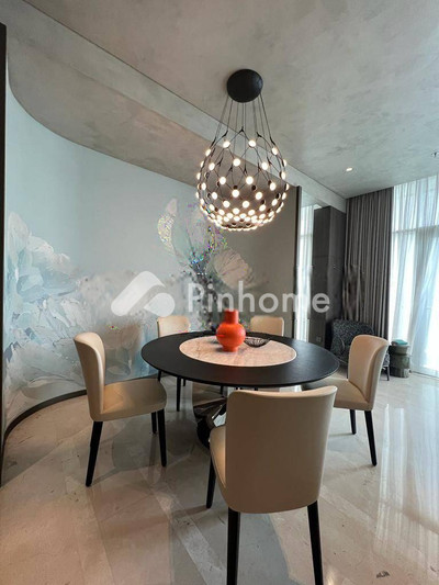 dijual apartemen 3br 230m2 di jl kuningan mulia boulevard kuningan setiabudi jakarta 12940 indonesia - 2