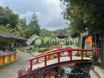 dijual rumah baru mirip di pasar minggu - 2