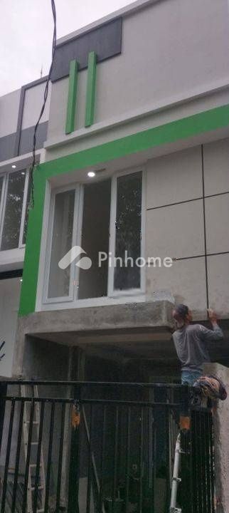 dijual rumah 13123 di wiyung - 3