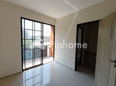 dijual rumah 1 lantai 3kt 63m2 di rungkut - 3