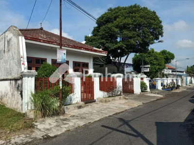 dijual rumah di jl  arjuna pare - 2