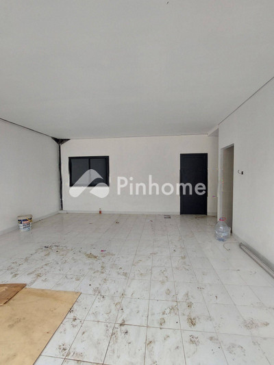 dijual gudang 1574m2 di cilandak - 5