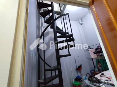 dijual rumah 2 lantai 4kt 135m2 di cengkareng - 4