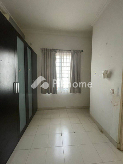 dijual rumah 1 lantai 3kt 120m2 di perumahan taman dutamas - 3