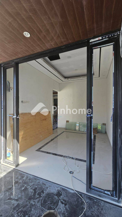 dijual rumah 1 lantai 5kt 135m2 di mulyorejo - 5