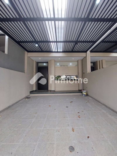 dijual rumah 2 lantai 2kt 100m2 di serpong utara - 4