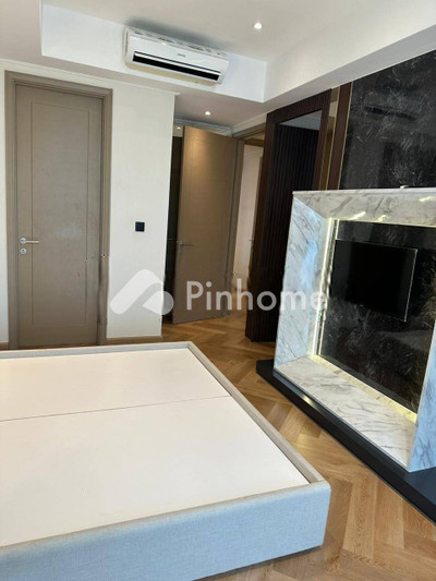 disewakan apartemen di gold coast - 3