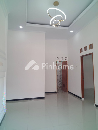 dijual rumah 1 lantai 2kt 60m2 di jl raya citayam pertanian 3menit ke stasiun - 4