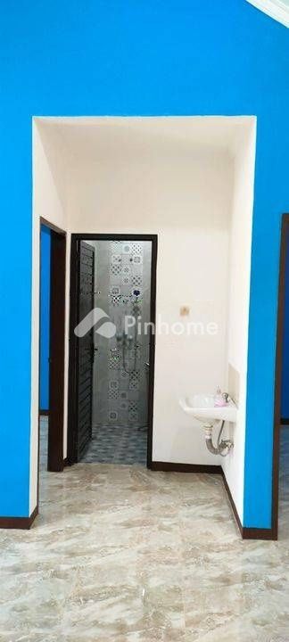 dijual rumah 10000 di sumsum sum sum - 3