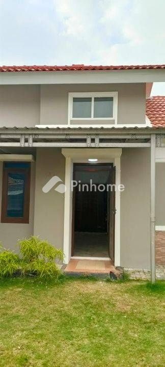 dijual rumah 10000 di sumsum sum sum - 2