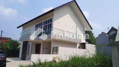 dijual rumah 2 lantai 5kt 240m2 di karawaci - 3