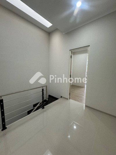 dijual rumah 1 lantai 3kt 65m2 di rungkut - 5