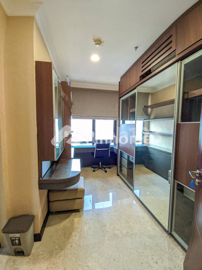 disewakan apartemen 3br 91m2 di permata hijau suites kebayoran lama jakarta selatan - 5