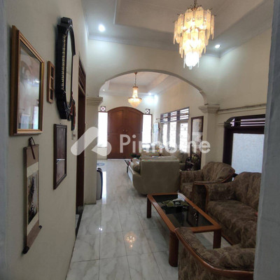 dijual rumah 2 lantai 9kt 245m2 di kapitan klender jakarta timur - 5