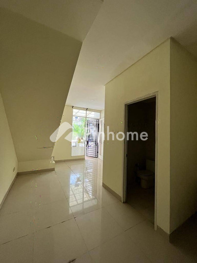 dijual rumah 2 lantai 48m2 di penjaringan - 5