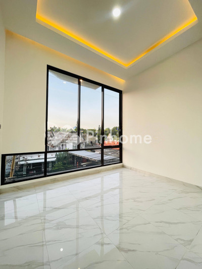 dijual rumah 2 lantai 3kt 51m2 di kalibata - 4