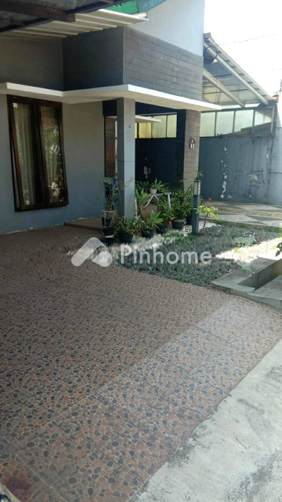 dijual rumah 1 lantai 3kt 165m2 di jl cijaura girang buah batu bandung - 2