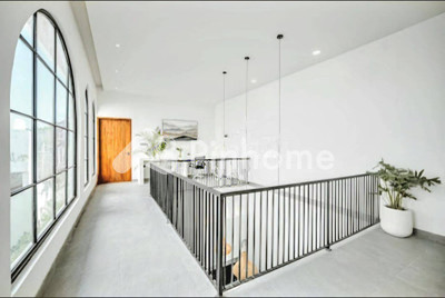 dijual rumah 2 lantai 3kt 185m2 di tumbak bayuh - 4