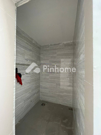 dijual rumah 1 lantai 2kt 95m2 di jalan titi kuning - 4