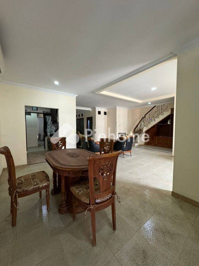 dijual rumah 2 lantai 4kt 162m2 di sukajadi - 4
