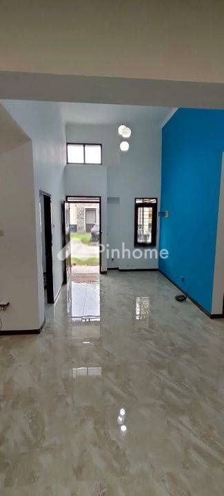 dijual rumah 10000 di sumsum sum sum - 5