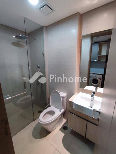 disewakan apartemen di gold coast - 5