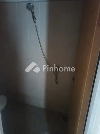 dijual rumah 2 lantai 3kt 65m2 di jl balam - 5