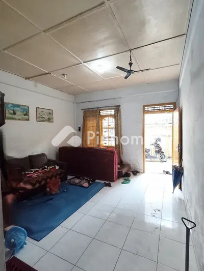 dijual rumah 2 lantai 2kt 56m2 di jl akik - 2