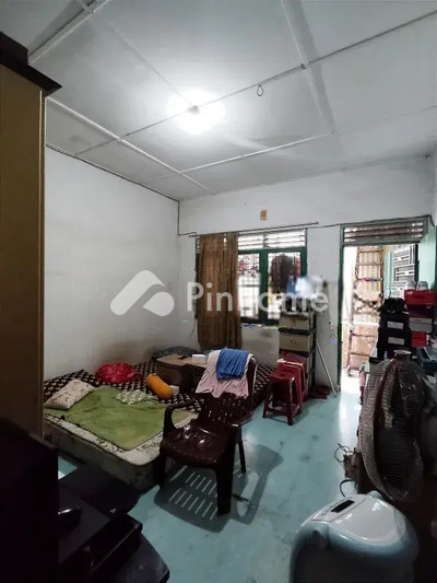 dijual rumah 2 lantai 2kt 56m2 di jl akik - 5