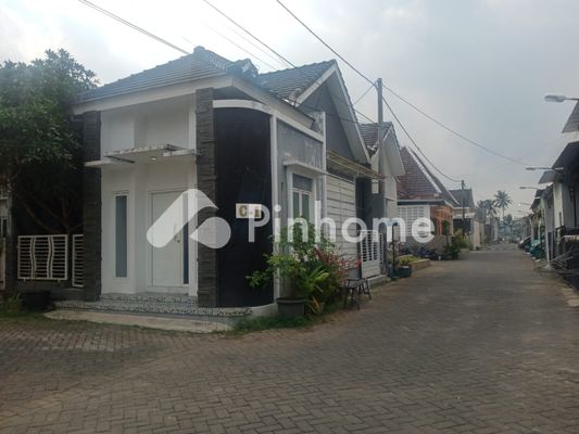 Rumah Roboh di Sumbersari (Sumber Sari), Kab. Jember - 23