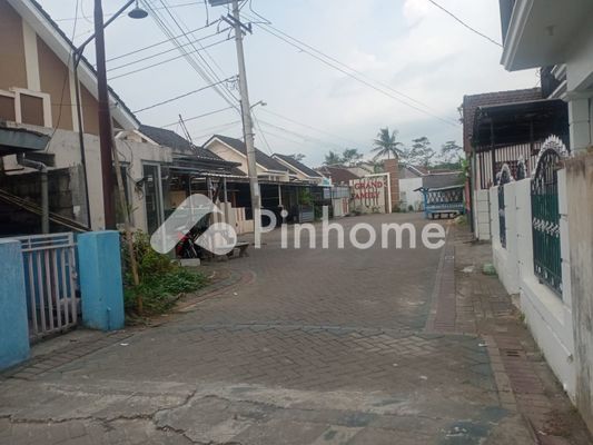 Rumah Roboh di Sumbersari (Sumber Sari), Kab. Jember - 34