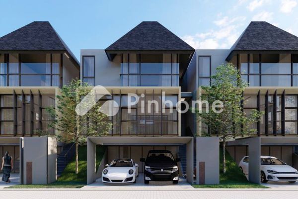 Rumah Dijual di Serenia Hills, Cilandak, Kota Jakarta Selatan, 3 KM, 3-4 KT, LT 104-204m², LB 24-263m² - 3