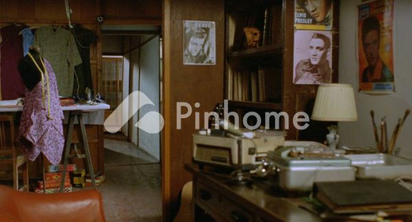 Rumah Dijual di Gubeng, Kota Surabaya, 1 KM, 1 KT, LT 1m², LB 1m² - 11