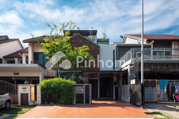 Rumah Dijual di Gubeng, Kota Surabaya, 1 KM, 1 KT, LT 1m², LB 1m² - 1