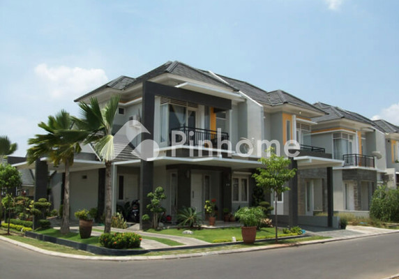 Rumah Dijual di Karawaci, Kota Tangerang, 2 KM, 3 KT, LT 120m², LB 100m²
