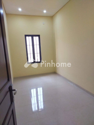 Rumah Dijual di Pal Merah (Palmerah), Kota Jakarta Barat, 3 KM, 3 KT, LT 136m², LB 180m² - 5