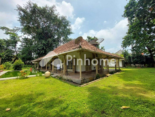 Rumah Dijual di Depok, Kab. Sleman, 2 KM, 4 KT, LT 4820m², LB 300m²