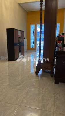 Rumah Dijual di Serpong, Kota Tangerang, 3 KM, 4 KT, LT 158m², LB 150m² - 3