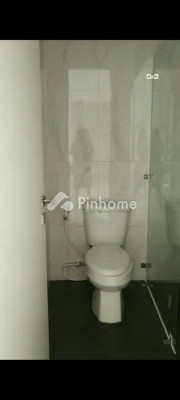 Rumah Dijual di Karang Tengah, Kota Tangerang Selatan, 2 KM, 2 KT, LT 135m², LB 90m² - 2