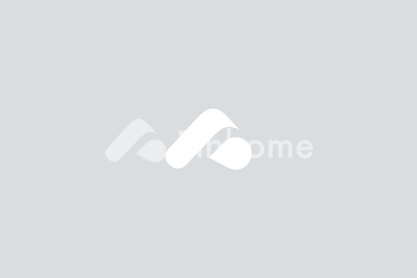 Apartemen Dijual di Ulaweng, Kab. Bone, 4 KM, 2 KT, LB 321m² - 1