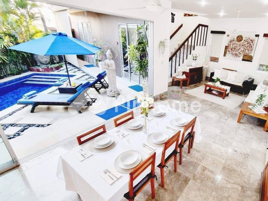 Rumah Dijual di Kuta Utara, Kab. Badung, 3 KM, 3 KT, LT 244m², LB 245m² - 2