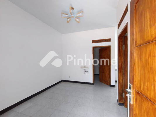 Rumah Dijual di Buahbatu (Margacinta), Kota Bandung, 1 KM, 2 KT, LT 70m², LB 45m² - 2