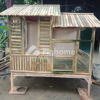 Rumah Dijual di Senapelan, Kota Pekanbaru, 2 KM, 3 KT, LT 300m², LB 200m² - 1