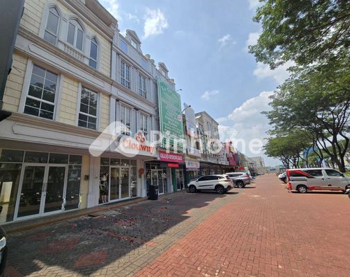 Sewa Ruko di Tangerang, Kota Tangerang, 3 KM, LT 86m², LB 220m² - 3