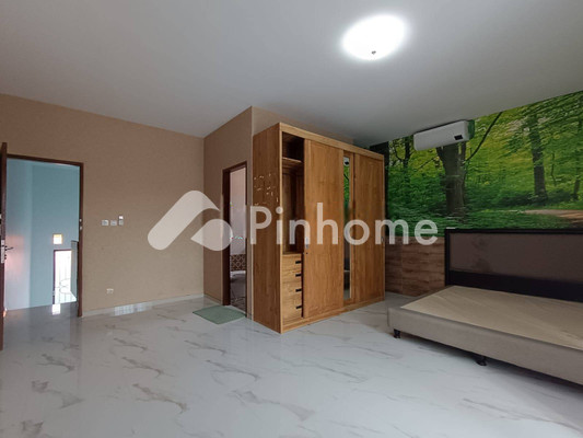 Rumah Dijual di Denpasar Selatan, Kota Denpasar, 3 KM, 3 KT, LT 125m², LB 200m² - 6