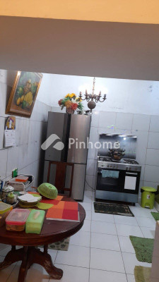 Rumah Dijual di Serpong, Kota Tangerang Selatan, 2 KM, 3 KT, LT 80m², LB 70m² - 3