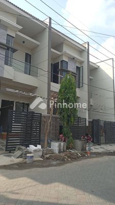 Rumah Dijual di Mulyorejo, Kota Surabaya, 2 KM, 3 KT, LT 75m², LB 85m² - 1