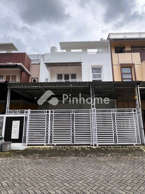 Rumah Dijual di Medan Johor, Kota Medan, 3 KM, 4 KT, LT 132m², LB 220m² - 3
