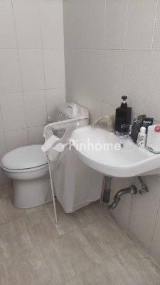 Rumah Dijual di Serpong, Kota Tangerang Selatan, 2 KM, 2 KT, LT 100m², LB 90m² - 4